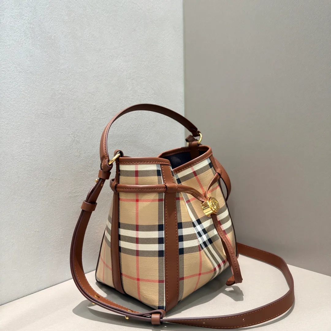 All categories Burberry women's bags (Burberry) Burberry original order 9691