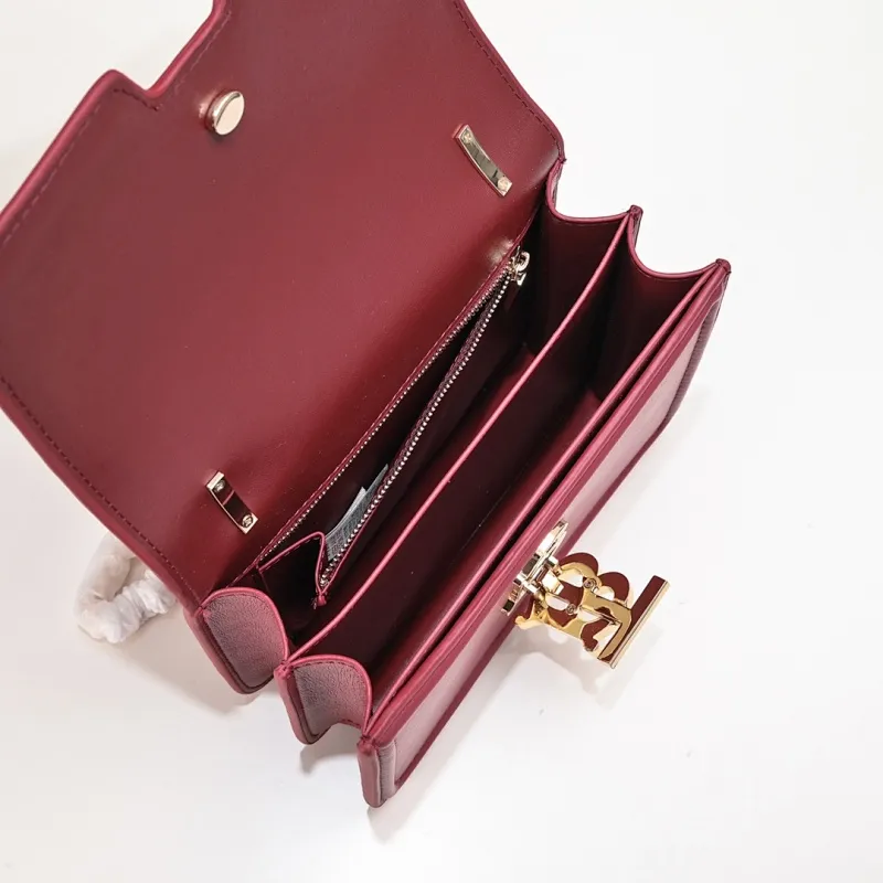 All categories Burberry women's bags (Burberry) Burberry 8368