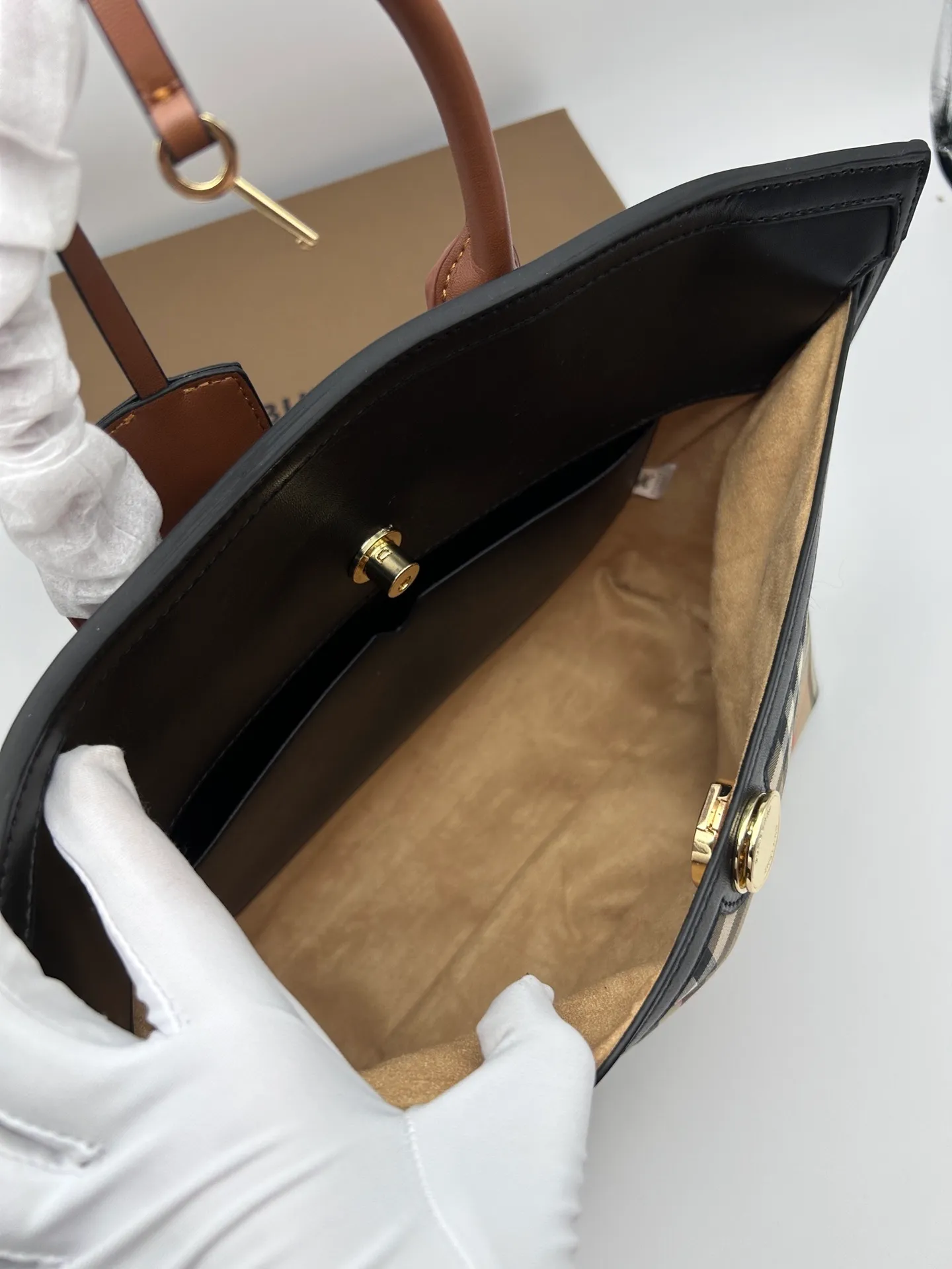 All categories Burberry women's bags (Burberry) Burberry 2637