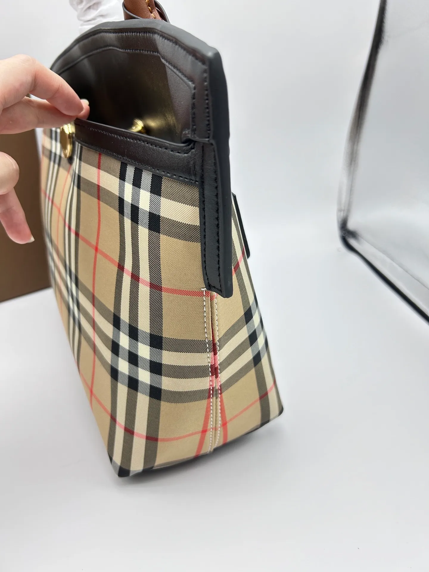 All categories Burberry women's bags (Burberry) Burberry 2637