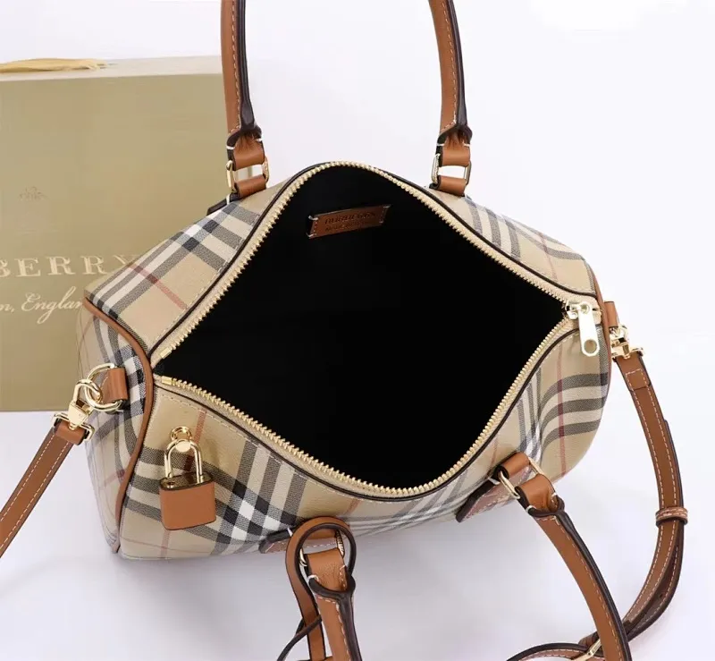 All categories Burberry women's bags (Burberry) Burberry 3015