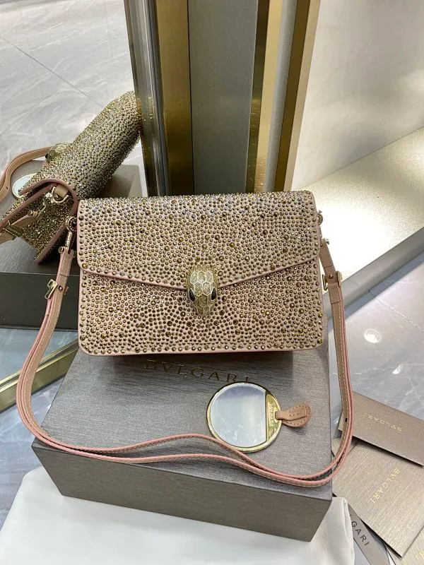 All Categories Bvlgari Women’s Bags (Bvlgari) Bvlgari 2213