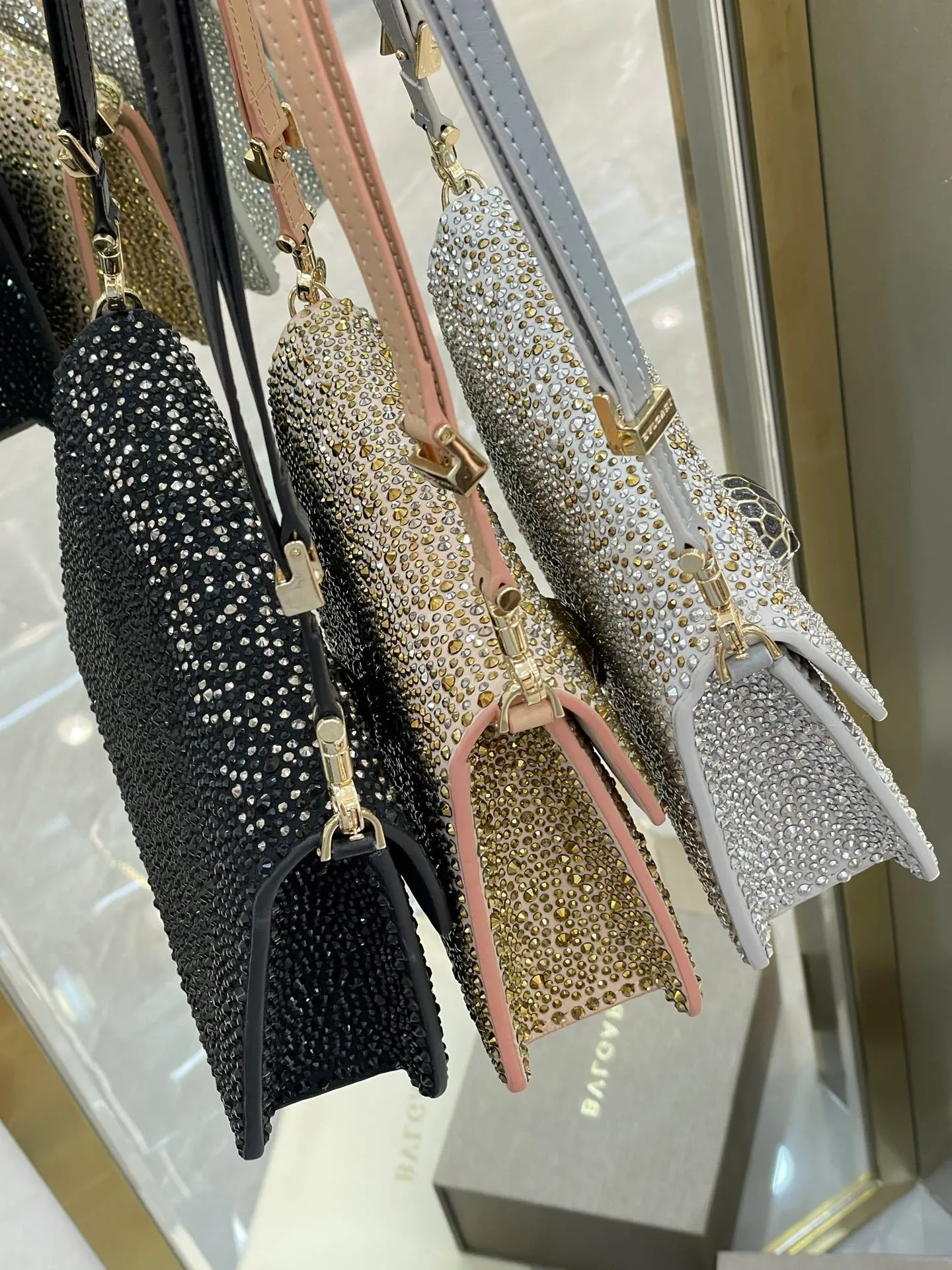 All Categories Bvlgari Women’s Bags (Bvlgari) Bvlgari 2213