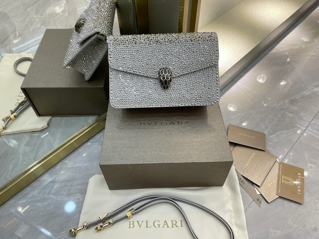 All Categories Bvlgari Women’s Bags (Bvlgari) Bvlgari 2213