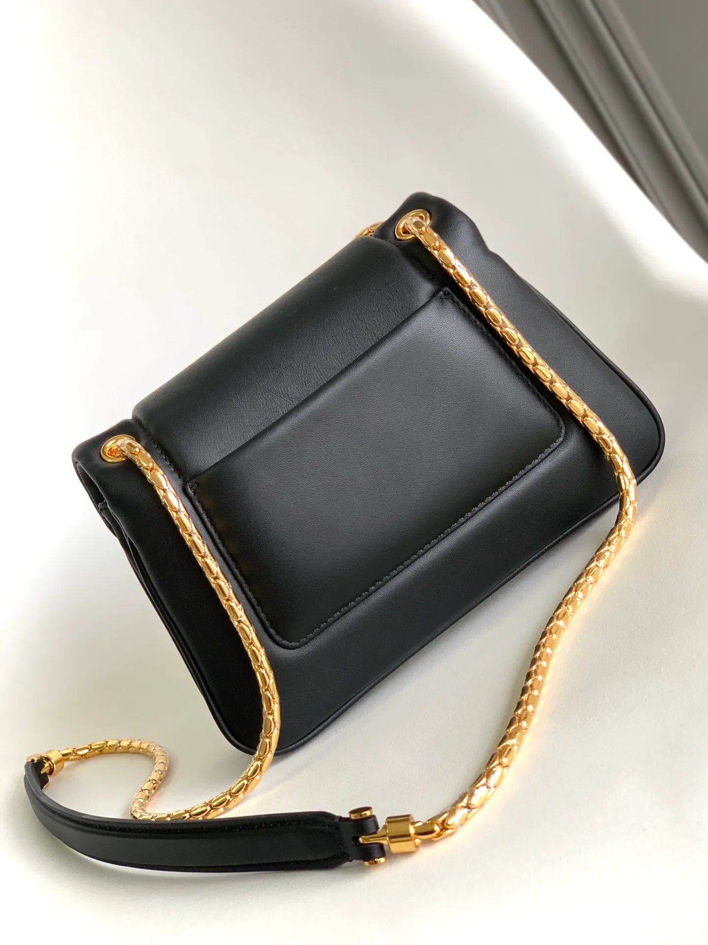 All categories Bvlgari Women's Bags (Bvlgari) Bvlgari 2921230801