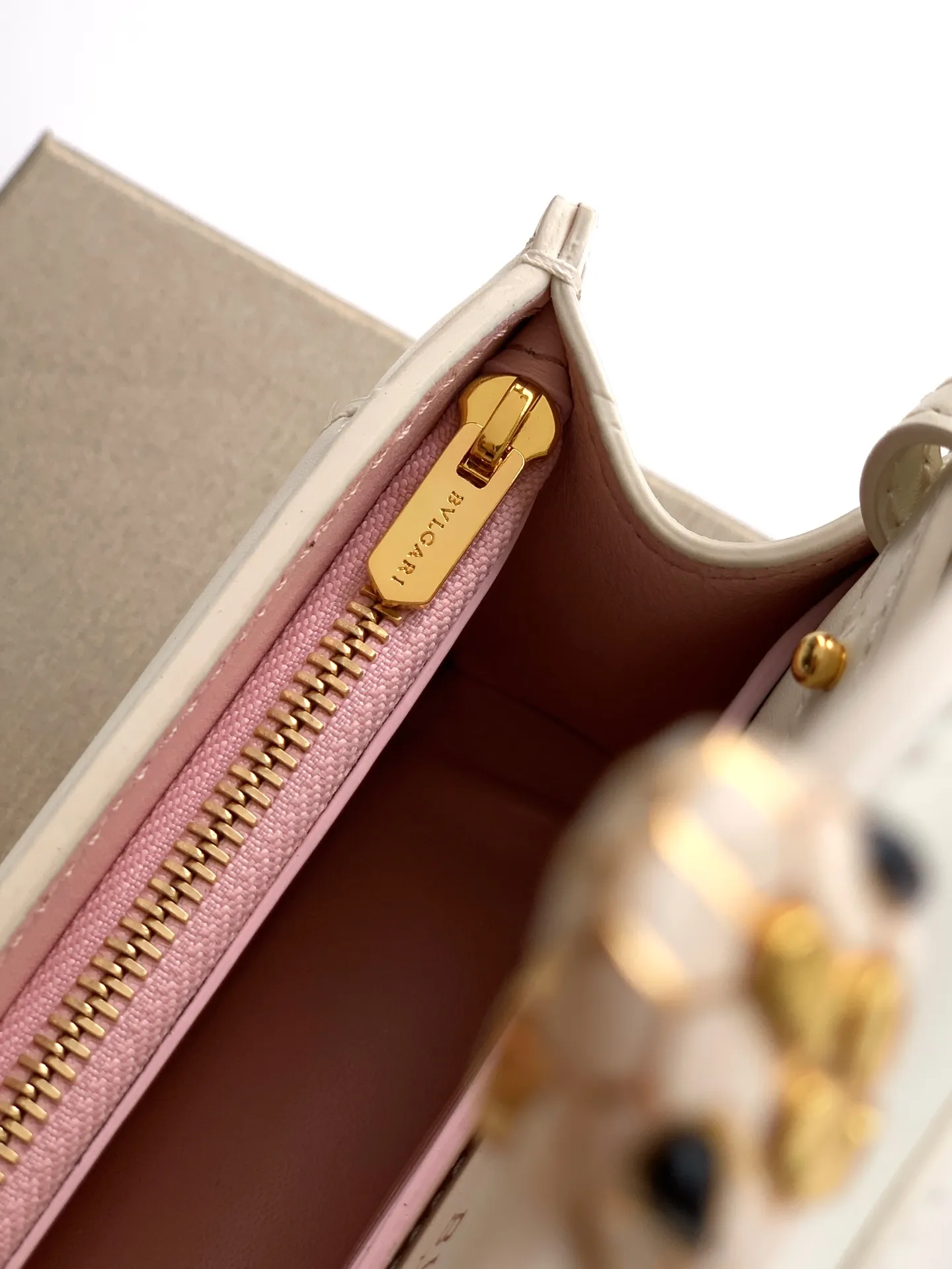 All Categories Bvlgari Women's Bags (Bvlgari) Bvlgari 294560089