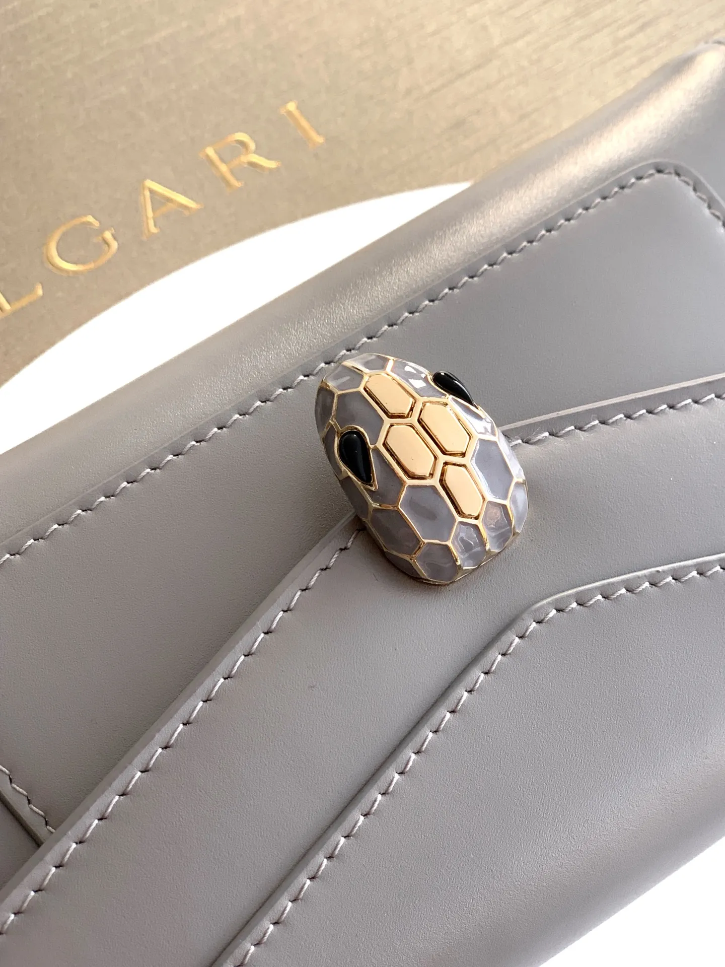 All Categories Bvlgari Women's Bags (Bvlgari) Bvlgari 294239089-19