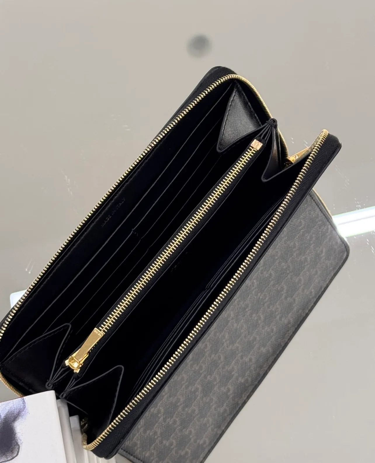 All Categories Celine Wallet (Celine) Celine 10D552