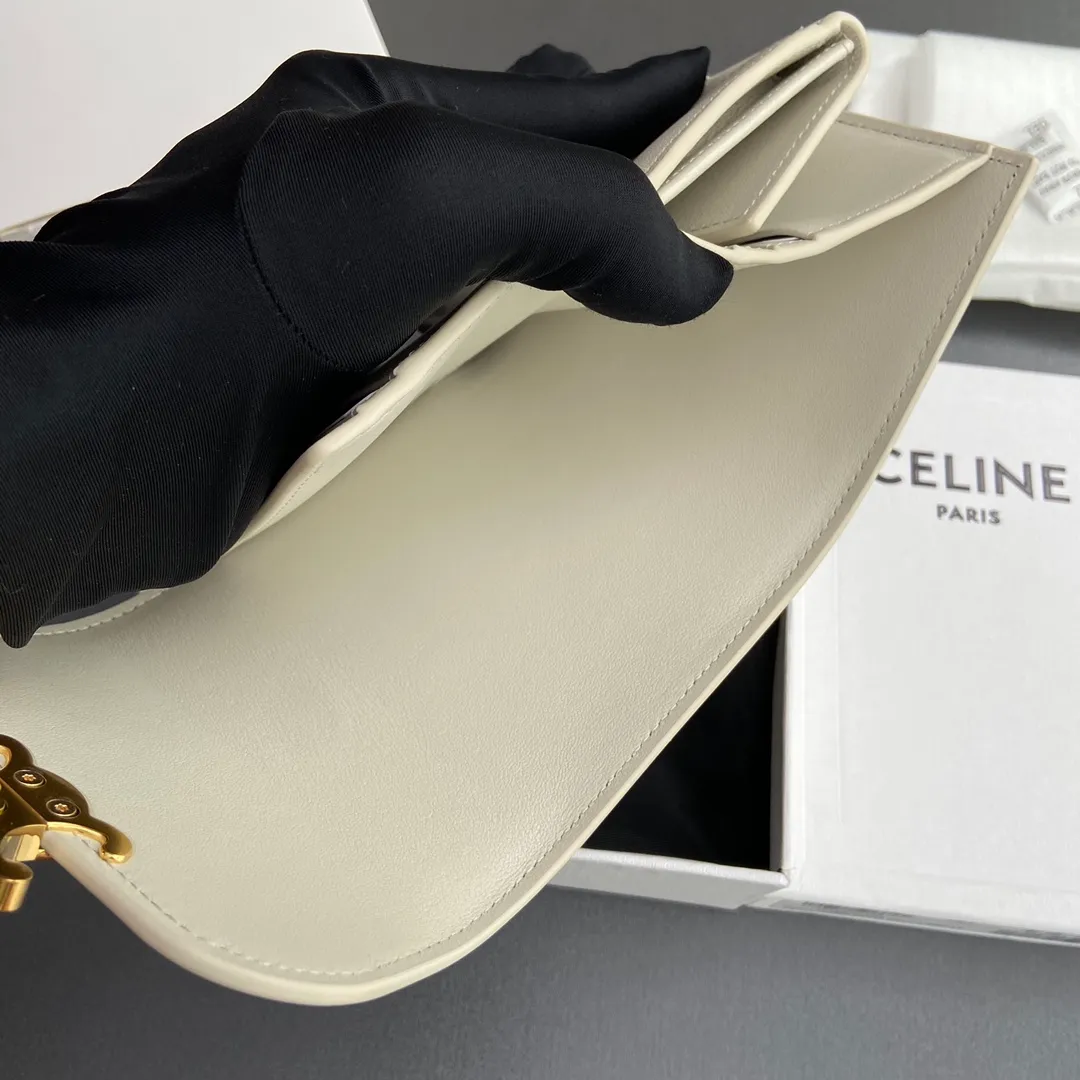 [Special grade pure steel hardware original leather] ¥700 TRIOMPHE bright cow leather wallet/2024 Xiaosai 5 card slots 1 folding coin bag with snap button 1 flat pocket 1 banknote bag No.: 10D782CQH.04LU783 783 light stone color full leather Size: w10.5×9×3cm.