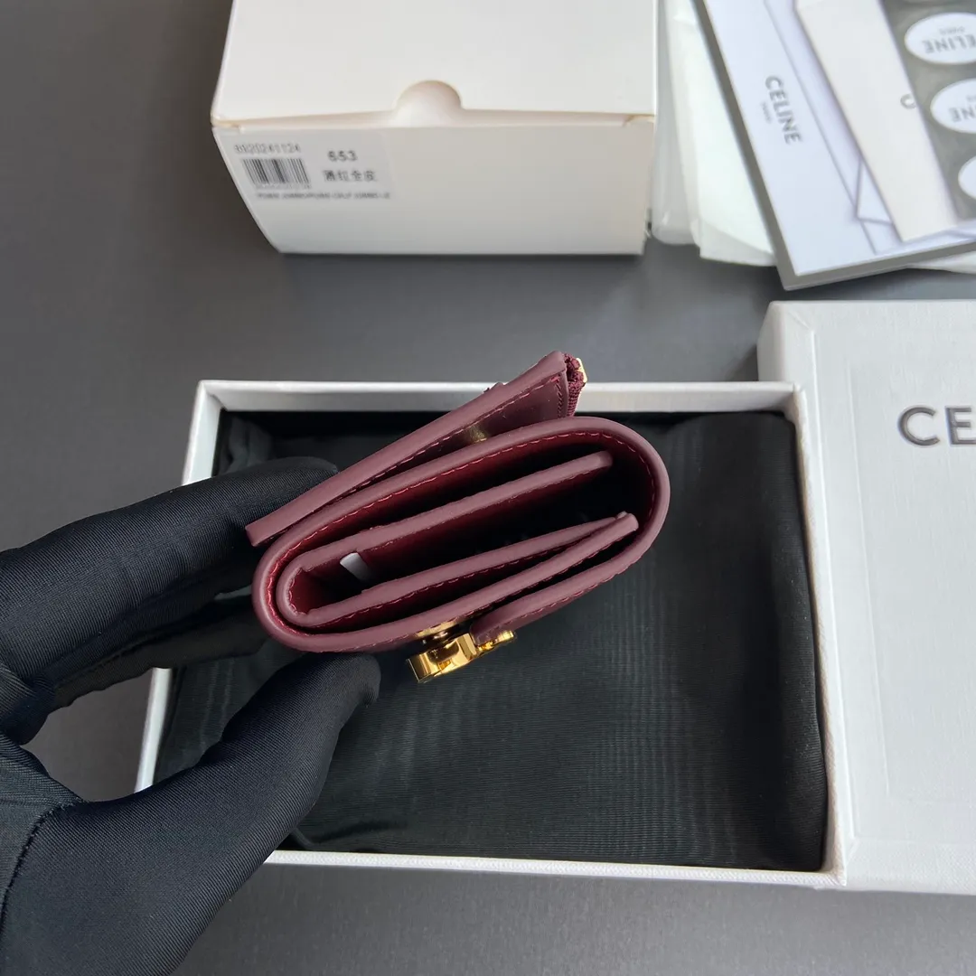 [Extra-grade pure steel hardware original leather] ¥680 TRIOMPHE glossy leather short wallet/2024 Xiaosai 4 card slots 2 patch pockets 1 cash compartment 1 detachable zipper card holder with snaps No.: 10l653DS3.04LU652 653 Burgundy full leather Size: w9.5×h7.5×3cm