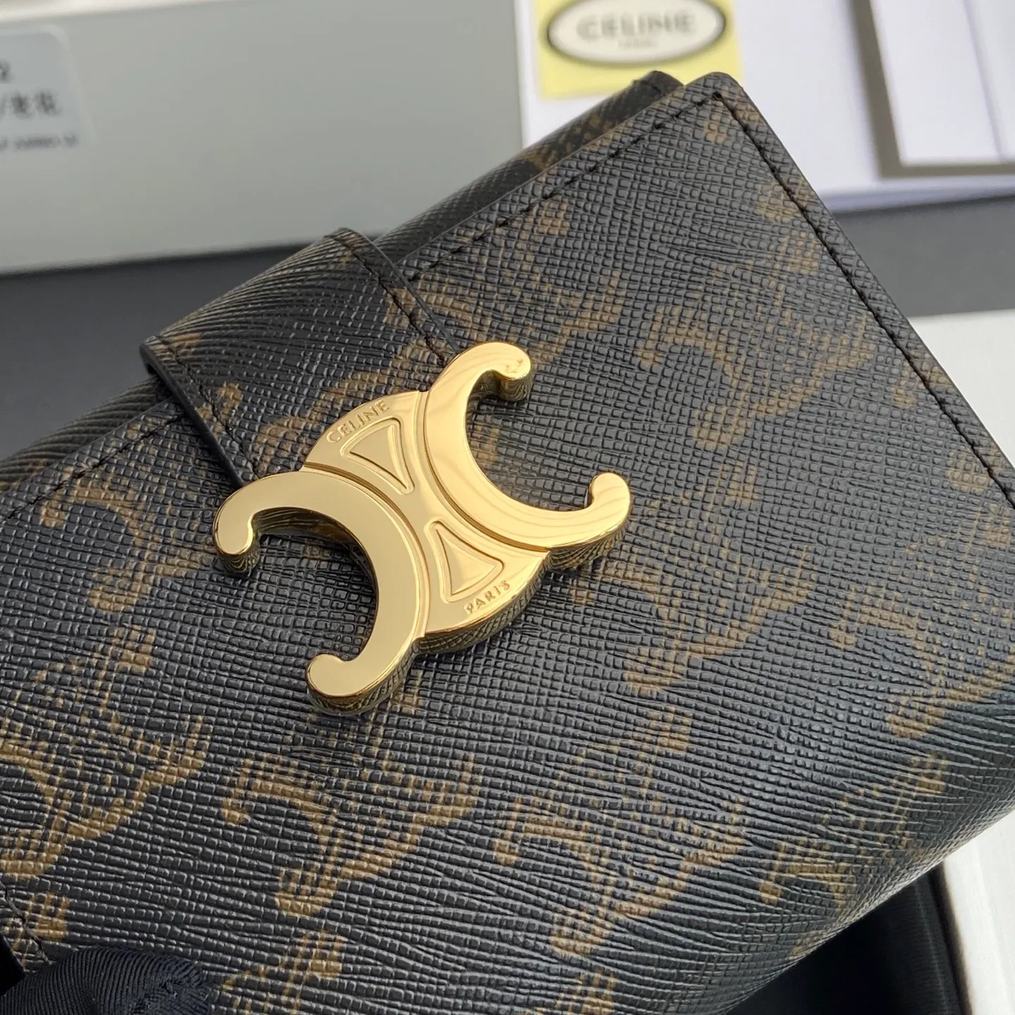 [Extra-grade pure steel hardware original leather] ¥760 TRIOMPHE logo printed leather wallet/new TRIOMPHE metal texture snap buckle 4 credit card slots 1 zipper coin pocket 3 flat pockets 1 banknote pocket No.: 10M962GHH.38NO963 962 Yellow brown/Presbyopia Size: w10.5×8×2cm.
