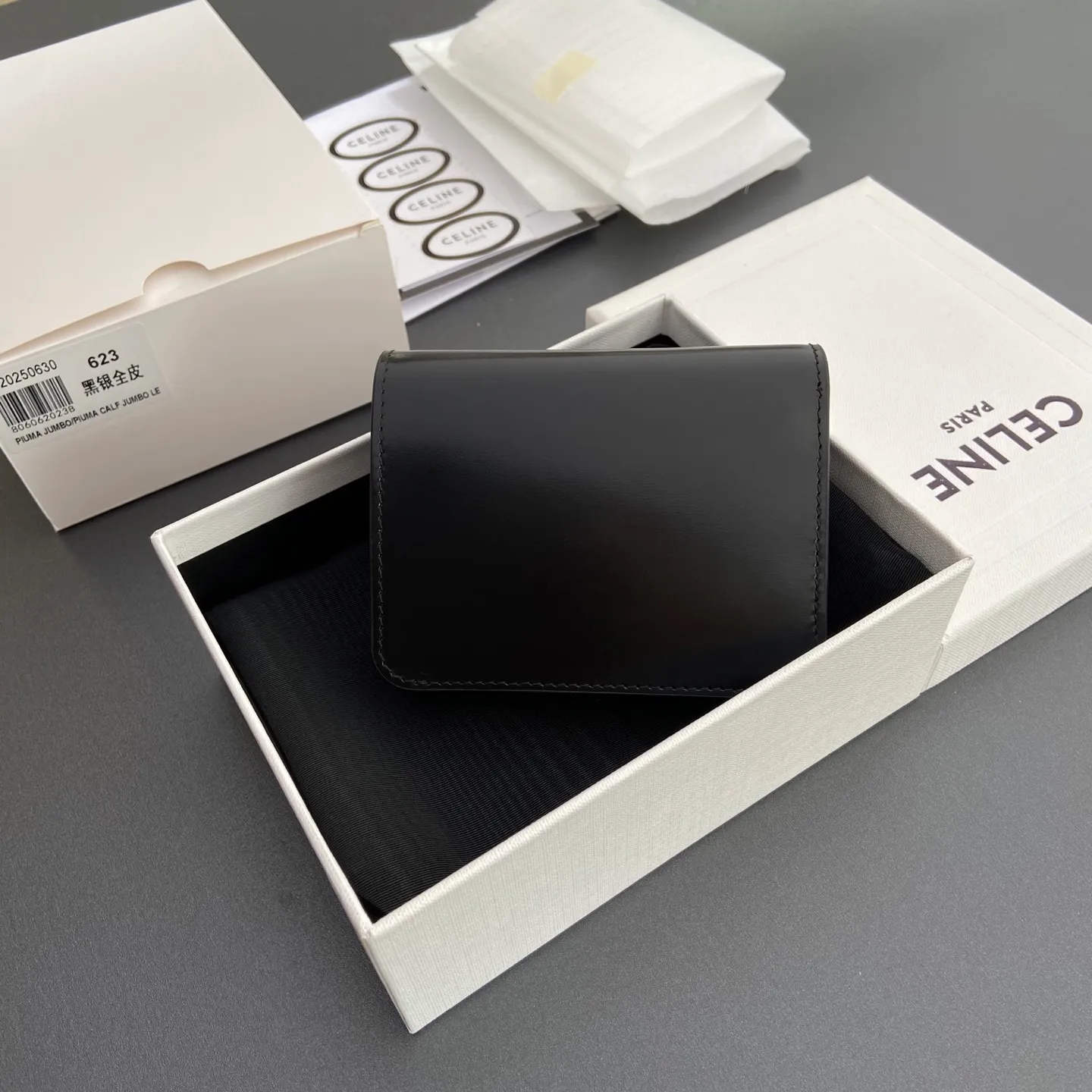 [Extra-grade pure steel hardware original leather] ¥640 TRIOMPHE glossy cow leather short wallet/2024 Xiaosai 5 card slots 1 zipper coin bag 1 flat pocket 1 banknote bag No.: 10K623DPV.38NO 622 623 black silver buckle full leather Size: w11×9×3cm.