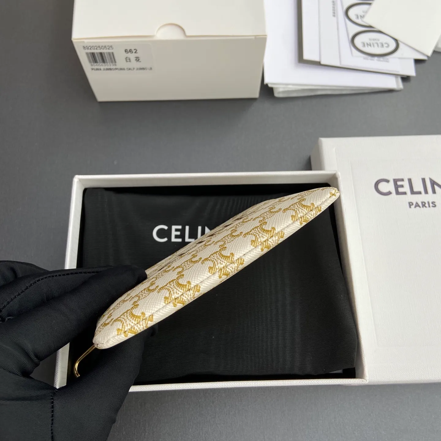 [Special grade imported original leather] ¥460 TRIOMPHE logo printing with hook buckle coin card holder Lining: fabric Gold metal parts Zipper lock 1 screw keychain Number: 10C 662 BTA.38NO663 662 White presbyopia Size: w13×h9.5cm