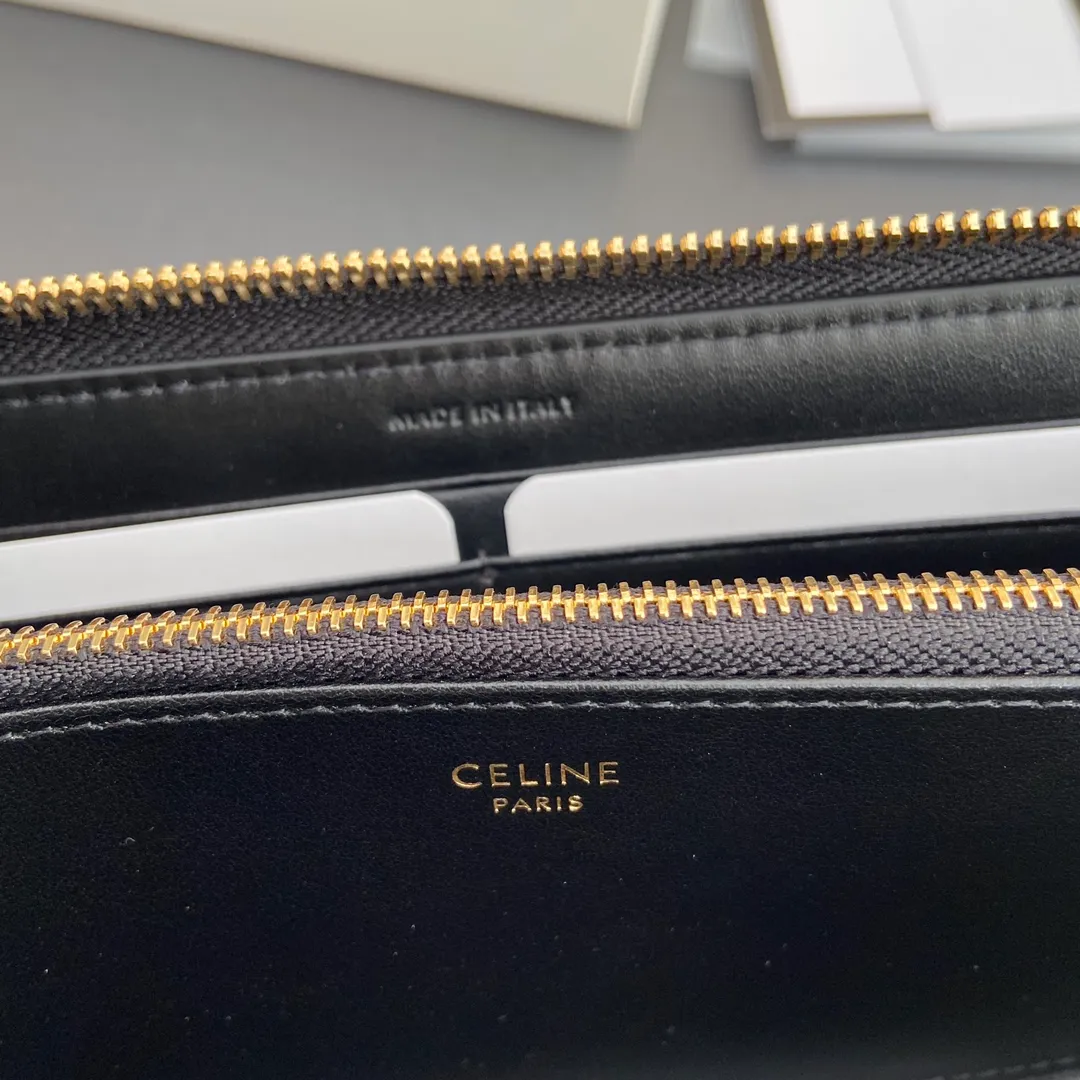 [Special grade pure steel hardware original leather] ¥740 TRIOMPHE smooth cowhide long zipper bag Zipper closure 2 gusseted compartments 12 credit card slots 2 flat pockets No.: 10K 513 DR8.04LU 513 Black full leather Size: w19×h10×d2cm