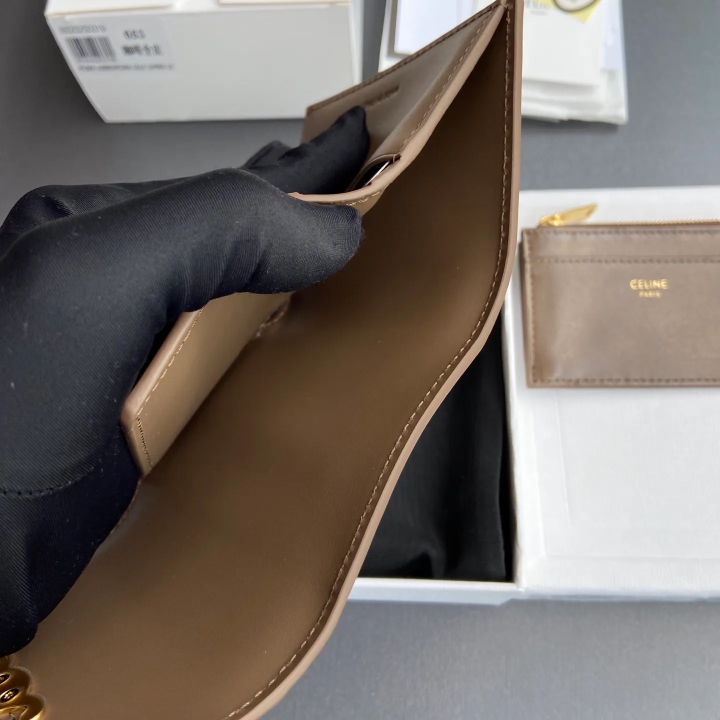 [Extra-grade pure steel hardware original leather] ¥680 TRIOMPHE glossy leather short wallet/4 card slots 2 patch pockets 1 cash compartment 1 detachable zipper card holder with snaps No.: 10l653DS3.04LU652 653 Brown full leather Size: w9.5×h7.5×3cm