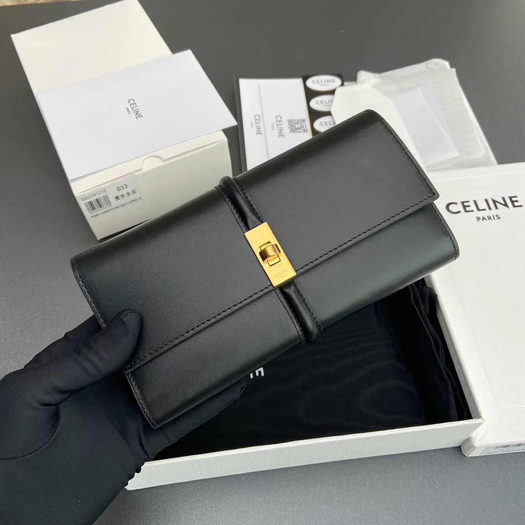 [Extra-grade pure steel hardware original leather] ¥840 TRIOMPHE16 glossy cow leather wallet cow leather cow leather lining/fabric gold finish rotating lock closure 1 zipper coin pocket 12 card slots 1 banknote pocket 2 gusseted compartments No.: 10M033CQ7.04LU033 033 Black full leather Size:w10.2×h7.5×d2.5cm