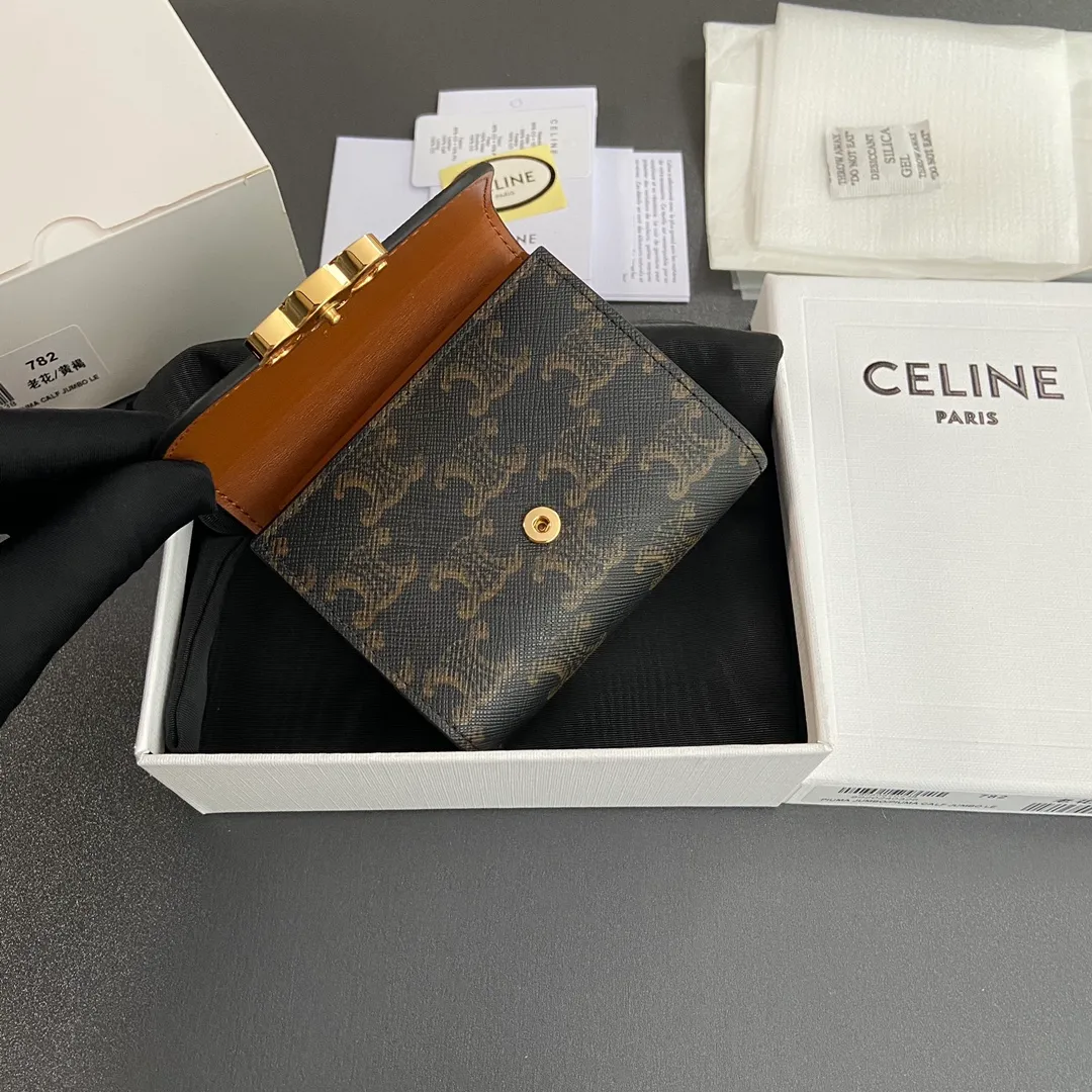 [Extra-grade pure steel hardware original leather] ¥660 TRIOMPHE logo printed short wallet/2024 Xiaosai 5 card slots 1 folding coin bag with snap button 1 flat pocket 1 banknote bag No.: 10D782CQH.04LU783 782 yellow brown/presbyopia Size: w10.5×9×3cm.