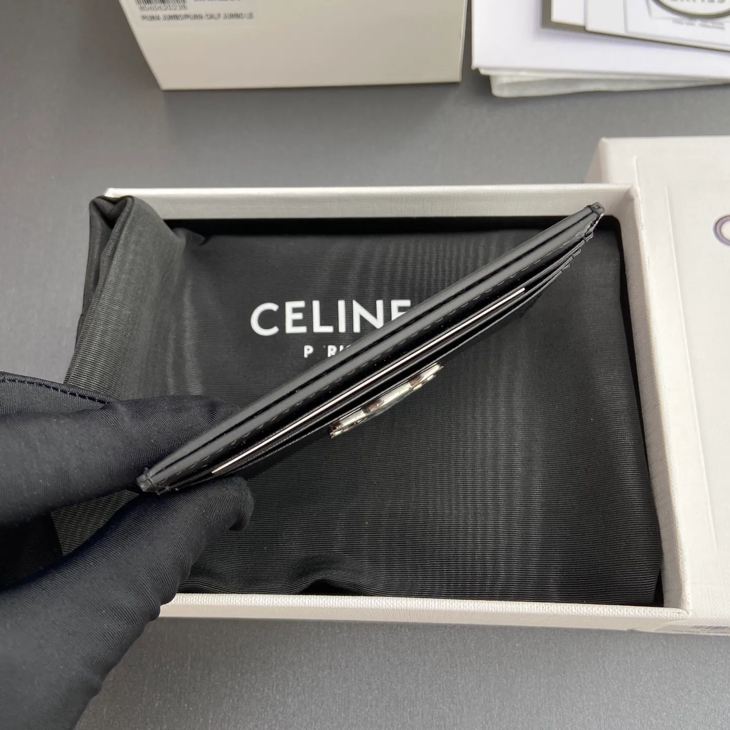 [Special grade pure steel hardware original leather] ¥480 TRIOMPHE glossy cow leather card holder/zipper lock 1 flat pocket 6 card slots No.: 10L 832 CQH.04LU833 833 Silver buckle black full leather Size: w11×8cm