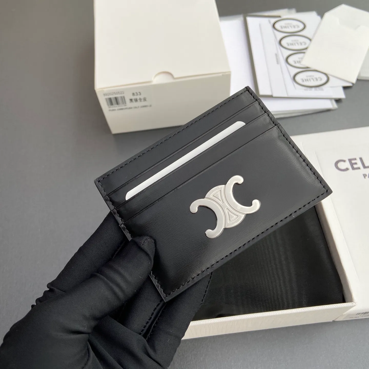 [Special grade pure steel hardware original leather] ¥480 TRIOMPHE glossy cow leather card holder/zipper lock 1 flat pocket 6 card slots No.: 10L 832 CQH.04LU833 833 Silver buckle black full leather Size: w11×8cm
