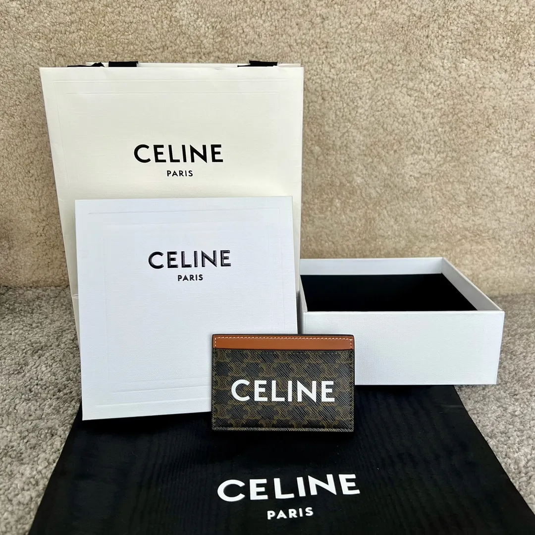 460💰Card holder with printed logo, dimensions 10.5x7 cm, coated canvas, sheepskin binding, lining calfskin/fabric, gold-tone hardware, 2 card slots, 1 flat pocket, No. 10B702