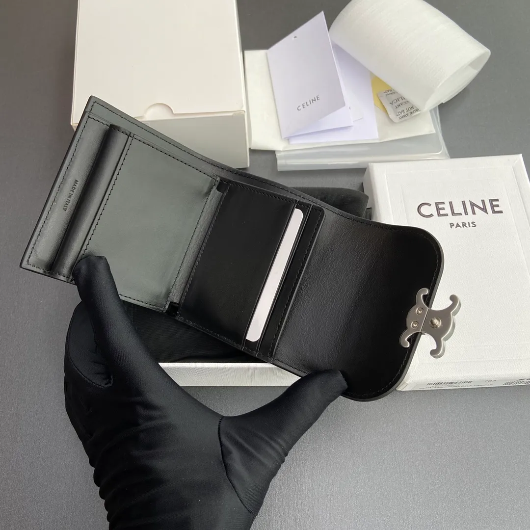 [Extra-grade pure steel hardware original leather] ¥700 TRIOMPHE glossy cow leather wallet/2024 Xiaosai 5 card slots 1 folding coin bag with snap buckle 1 flat pocket 1 banknote bag No.: 10D782CQH.04LU782 783 black silver full leather Size: w10.5×9×3cm.