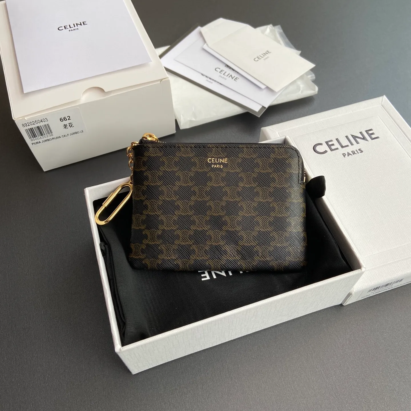 [Special grade imported original leather] ¥460 TRIOMPHE logo print with hook buckle coin card holder Lining: fabric Gold metal parts Zipper lock 1 screw keychain Number: 10C 662 BTA.38NO663 66201 Presbyopia Size: w13×h9.5cm