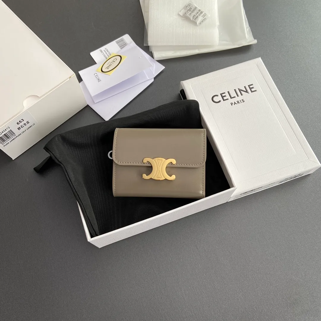 [Extra-grade pure steel hardware original leather] ¥680 TRIOMPHE glossy leather short wallet/2024 Xiaosai 4 card slots 2 patch pockets 1 cash compartment 1 detachable zipper card holder with snaps No.: 10l653DS3.04LU652 653 pebble full leather Size: w9.5×h7.5×3cm