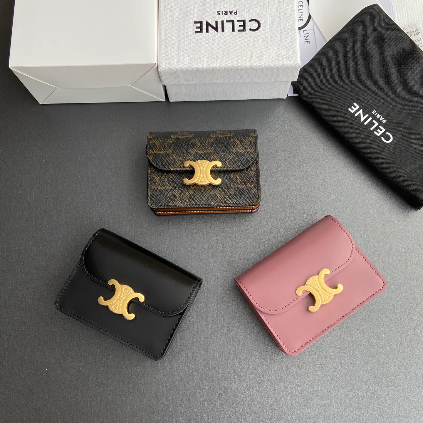 [Special grade pure steel hardware original leather] TRIOMPHE glossy cow leather business card bag/new model No.: 10N 063 FOZ.24VR 062 063 Size: w10.5×h8.5×d3cm Combination picture