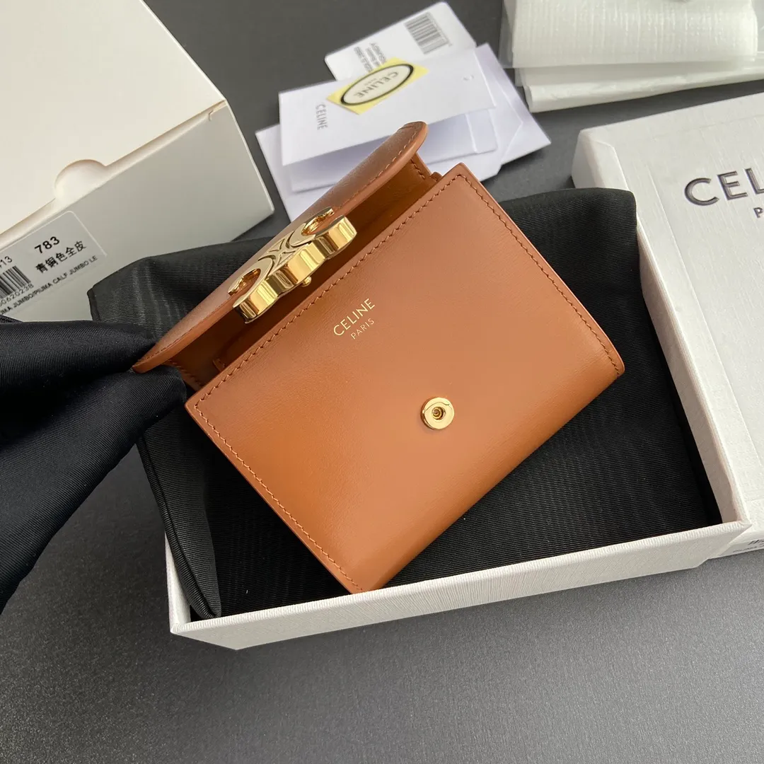 [Extra-grade pure steel hardware original leather] ¥700 TRIOMPHE glossy cow leather wallet/2024 Xiaosai 5 card slots 1 folding coin bag with snap buckle 1 flat pocket 1 banknote bag No.: 10D782CQH.04LU783 783 bronze full leather Size: w10.5×9×3cm.