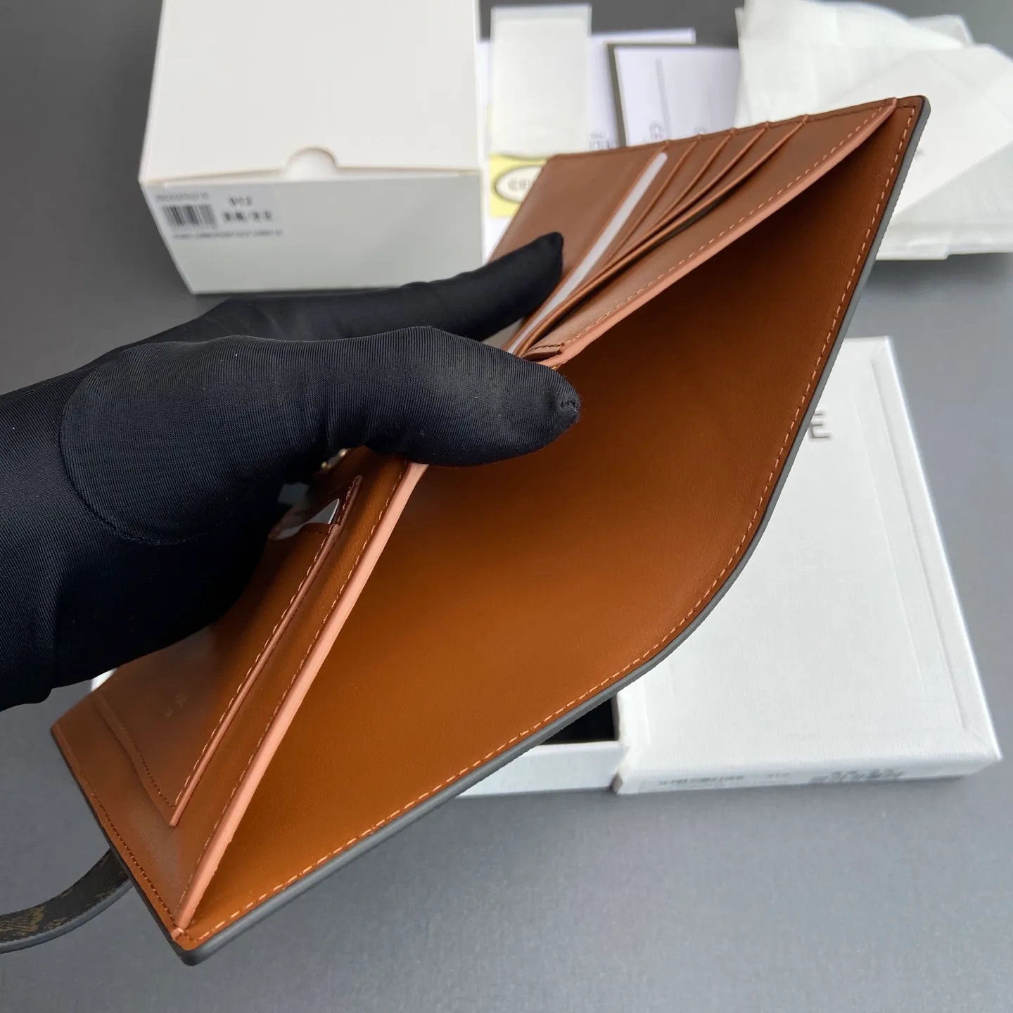 [Extra-grade pure steel hardware original leather] ¥780 TRIOMPHE logo printed leather wallet/new TRIOMPHE metal texture snap buckle 7 credit card slots 1 zipper coin pocket 2 flat pockets 1 banknote pocket No.: 10M912GHH.38NO913 912 Yellow brown/Presbyopia Size: w11.5×14×2cm.