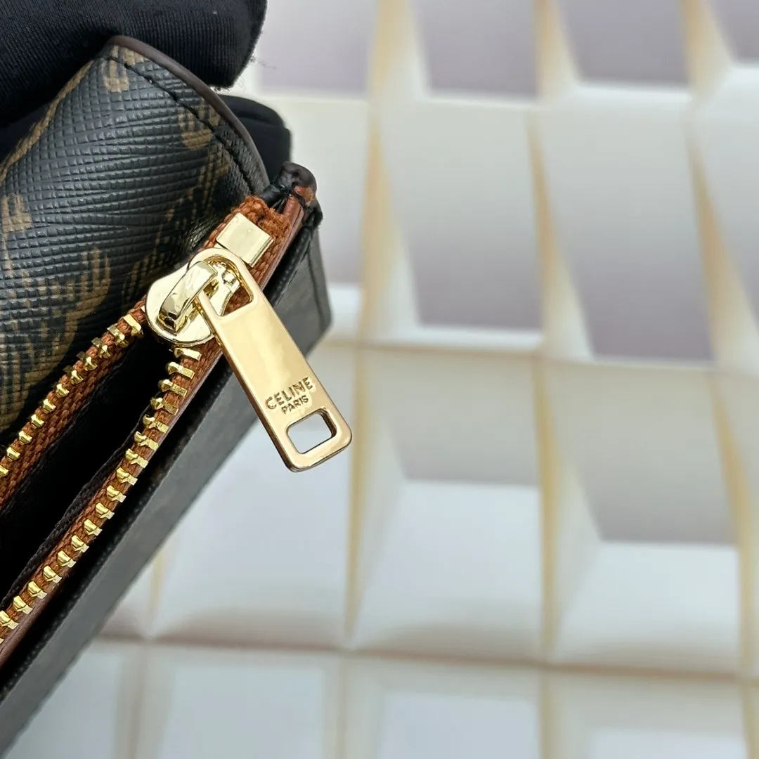 All categories Celine Wallet (Celine) Celine 16332