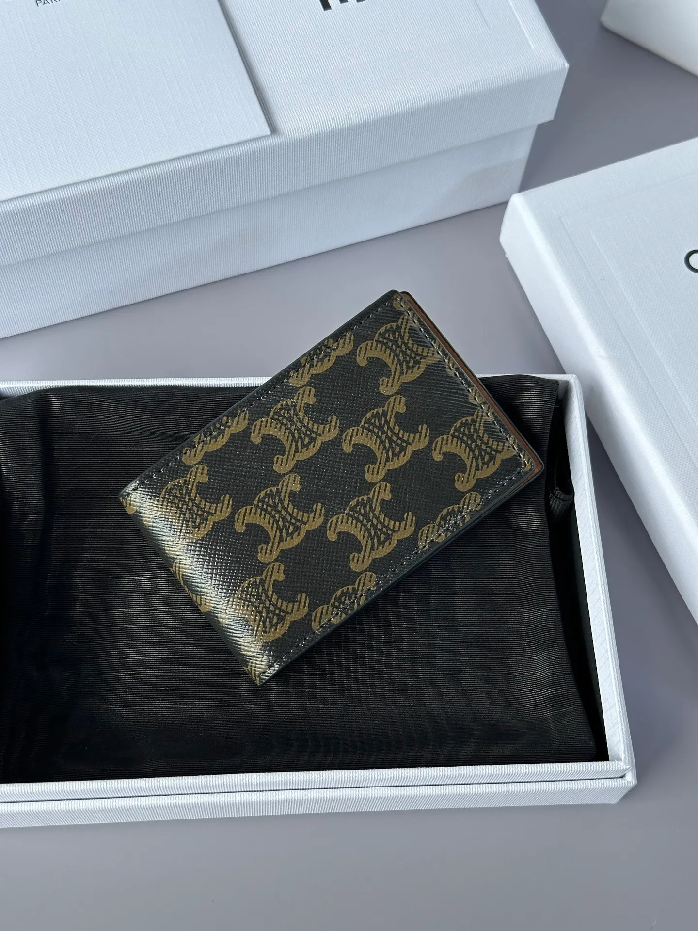 All categories Celine wallet (Celine) Celine 10M252