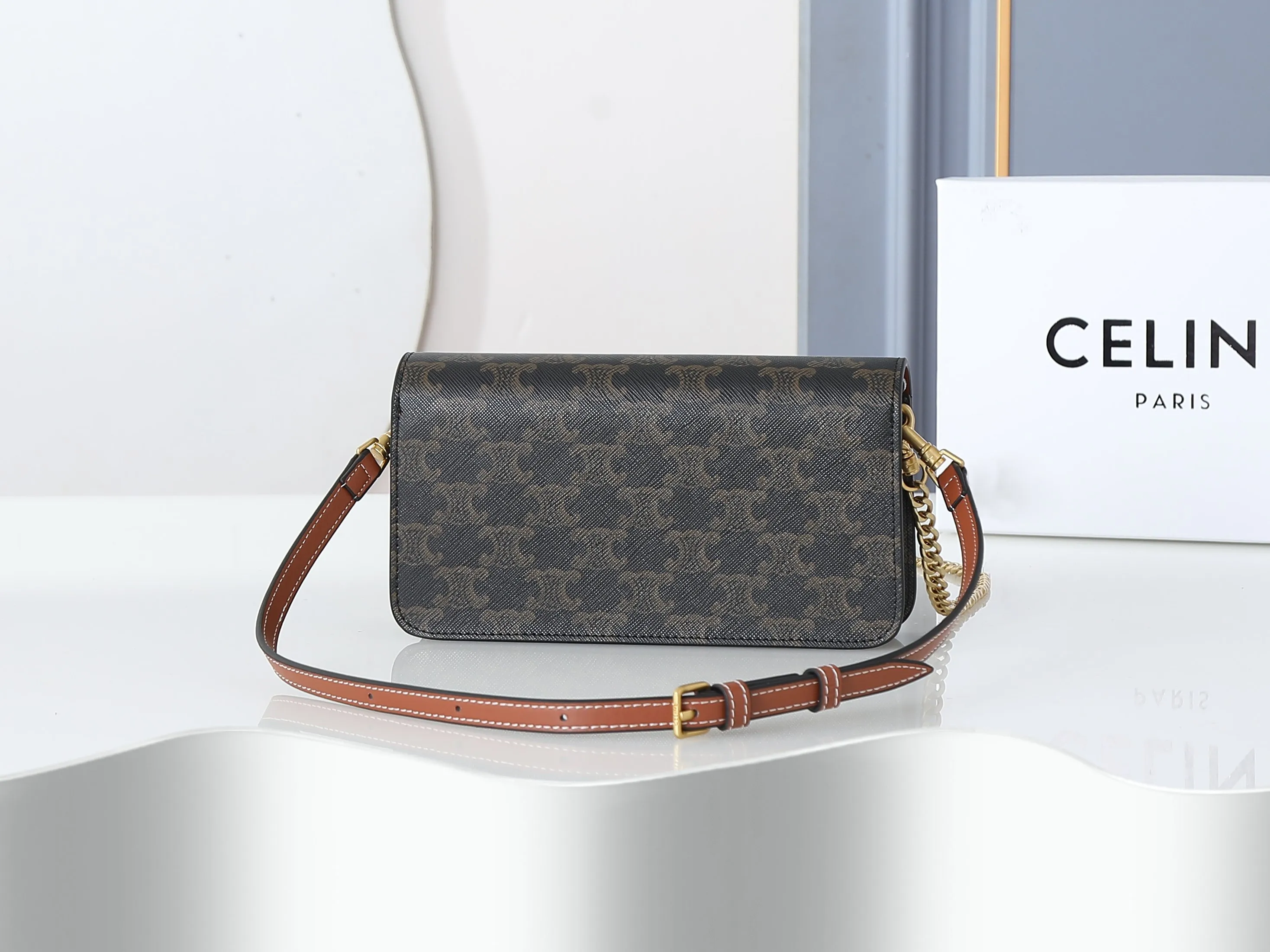 All Categories Official Website "Brand Women's Bags" Women's Bags 💙 Celine Celine 2026 new crossbody shoulder bag