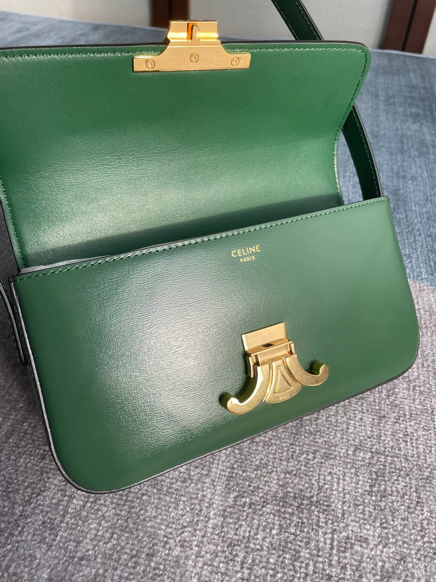 All Categories Official Website "Brand Women's Bags" Women's Bags 💙 Celine 2025 New Celine Crossbody Bag