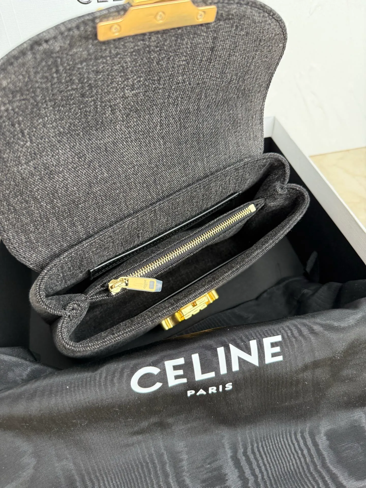 All Categories Official Website "Brand Women's Bags" Women's Bags 💙 Celine 2025 New Celine Crossbody Bag