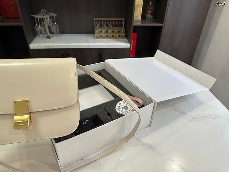 All Categories Official Website "Brand Women's Bags" Women's Bags 💙 Celine 2025 New Celine Crossbody Bag