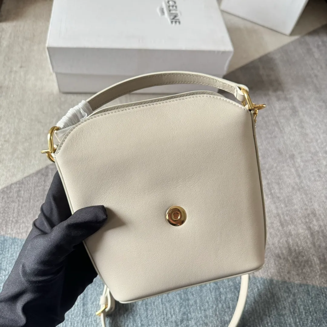 All Categories Official Website "Brand Women's Bags" Women's Bags 💙 Celine 2025 New Celine Crossbody Bag