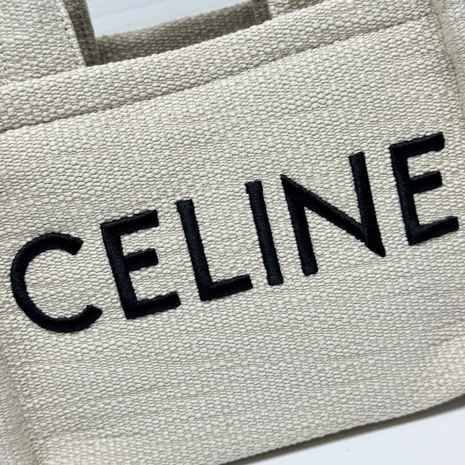 All Categories Official Website "Brand Women's Bags" Women's Bags 💙 Celine 2026 New Celine Crossbody Bag