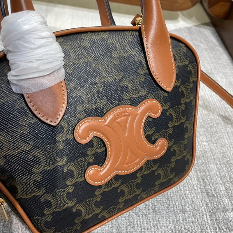All Categories Official Website "Brand Women's Bags" Women's Bags 💙 Celine 2025 New Celine Crossbody Bag