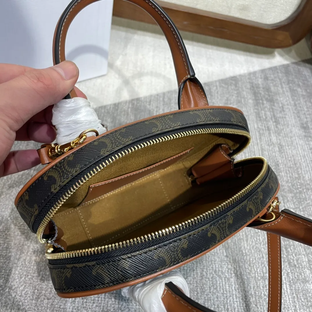 All Categories Official Website "Brand Women's Bags" Women's Bags 💙 Celine 2025 New Celine Crossbody Bag