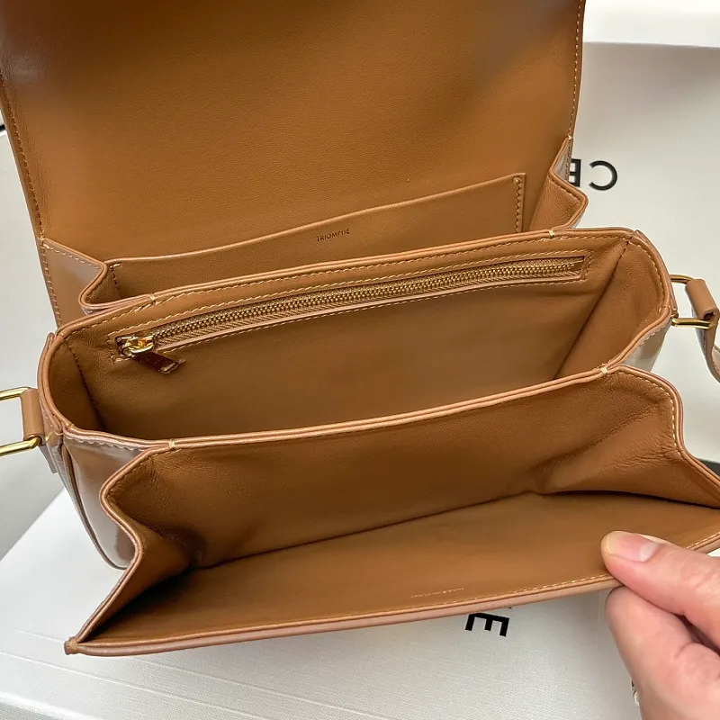 All Categories Official Website "Brand Women's Bags" Women's Bags 💙 Celine 2026 New Celine Crossbody Bag