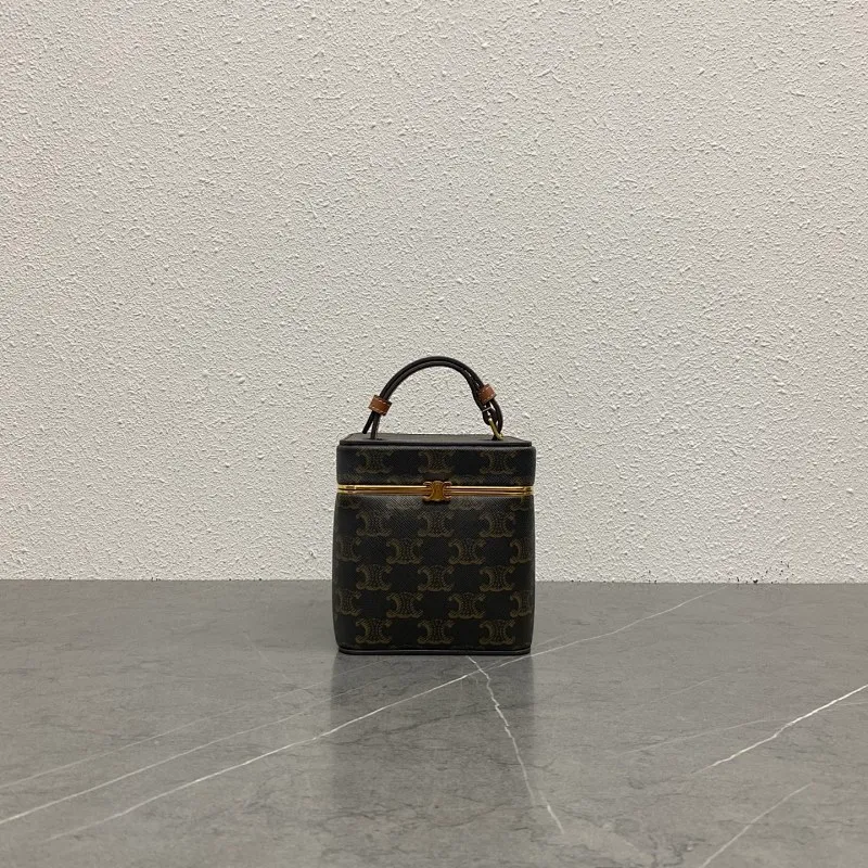 All Categories Official Website "Brand Women's Bags" Women's Bags 💙 Celine 2026 Official Website Celine New Product Launch TRIOMPHE FRAME Box Bag