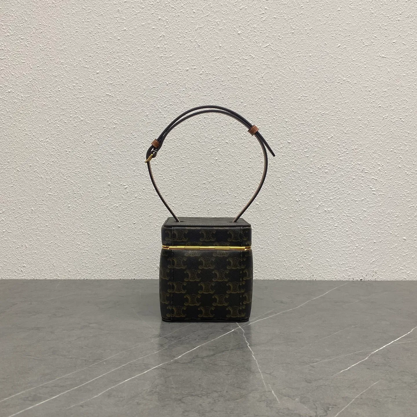 All Categories Official Website "Brand Women's Bags" Women's Bags 💙 Celine 2026 Official Website Celine New Product Launch TRIOMPHE FRAME Box Bag