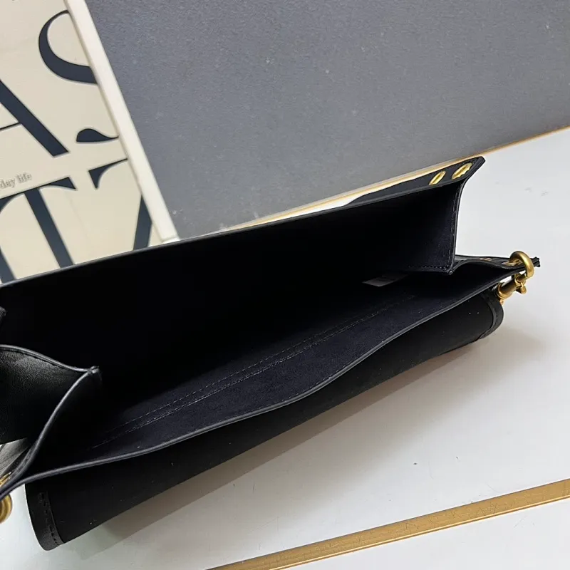 All Categories Official Website "Brand Women's Bags" Women's Bags 💙 Celine 2026 New Celine HALF MOON Half-Moon Crescent Bag