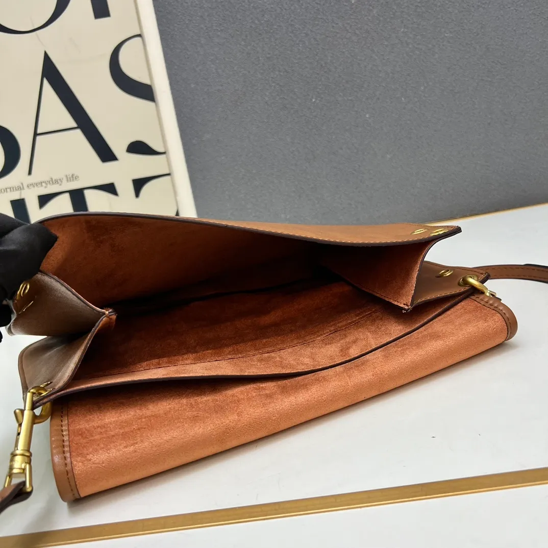 All Categories Official Website "Brand Women's Bags" Women's Bags 💙 Celine 2026 New Celine HALF MOON Half-Moon Crescent Bag