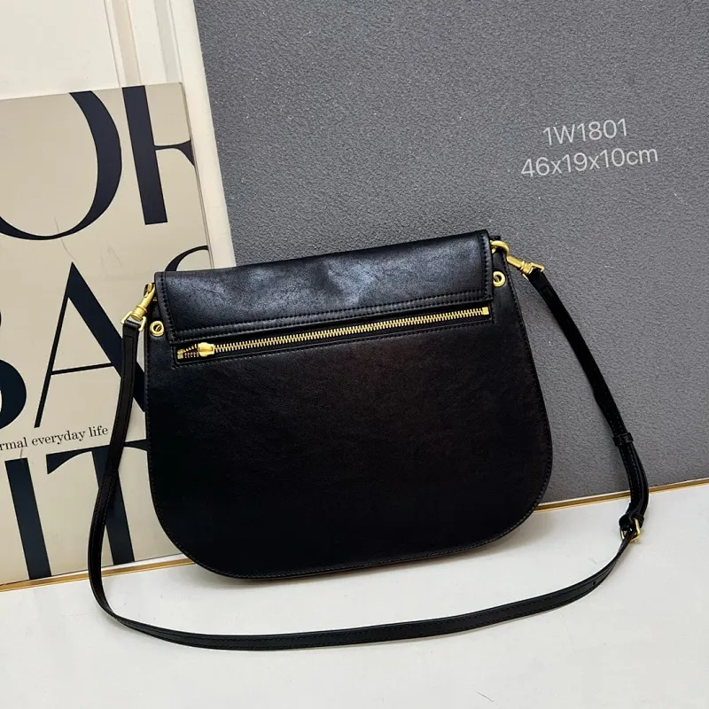 All Categories Official Website "Brand Women's Bags" Women's Bags 💙 Celine 2026 New Celine HALF MOON Half-Moon Crescent Bag