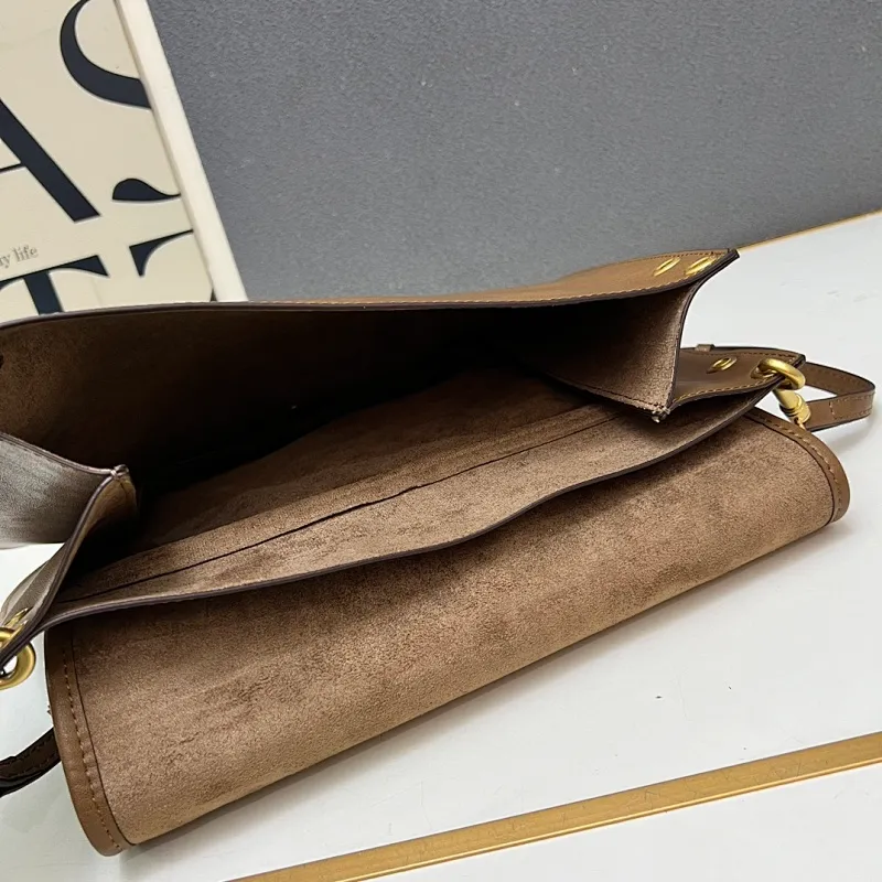 All Categories Official Website "Brand Women's Bags" Women's Bags 💙 Celine 2026 New Celine HALF MOON Half-Moon Crescent Bag