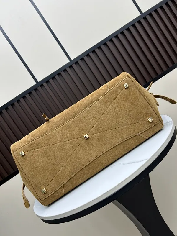 All Categories Celine Women's Bags (Celine) Celine 2026 Large Size