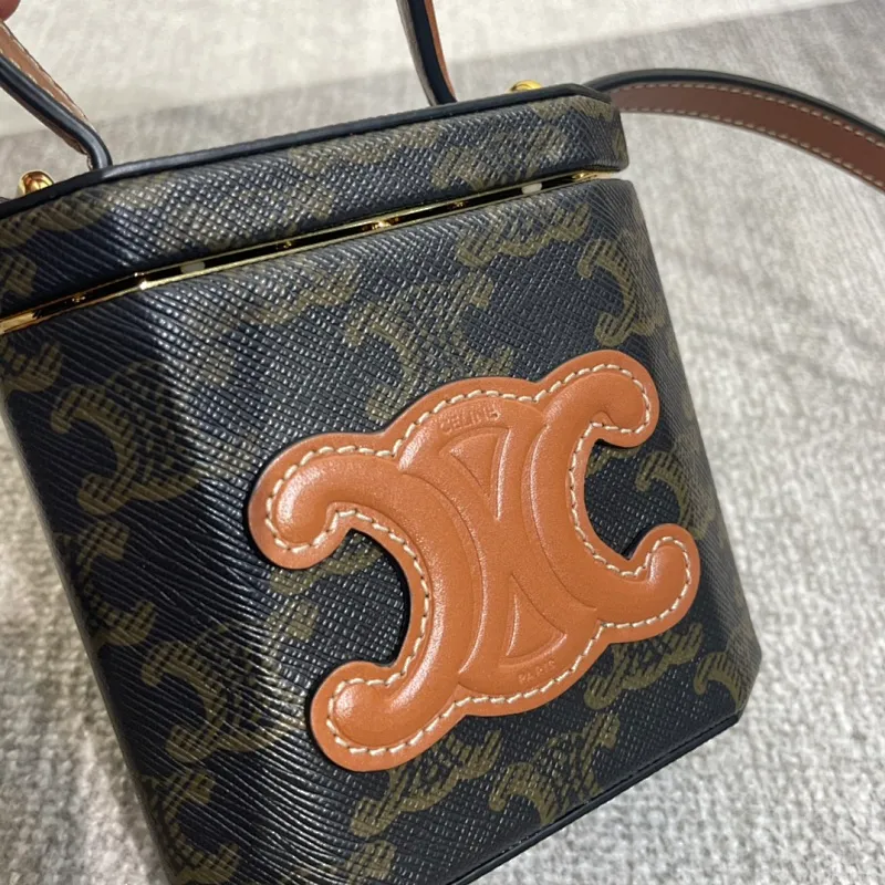 All Categories Official Website "Brand Women's Bags" Women's Bags 💙 Celine 2025 New Celine Crossbody Bag