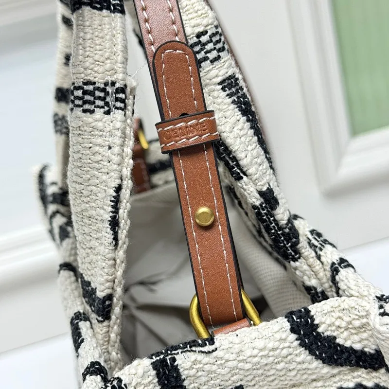 All Categories Official Website "Brand Women's Bags" Women's Bags 💙 Celine 2026 New Celine Crossbody Bag